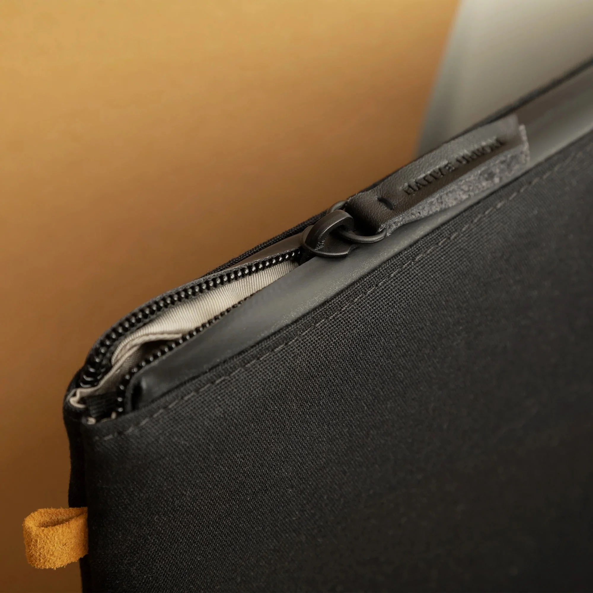 Native Union Mappe til MacBook 14" W.F.A - Svart - Image 3