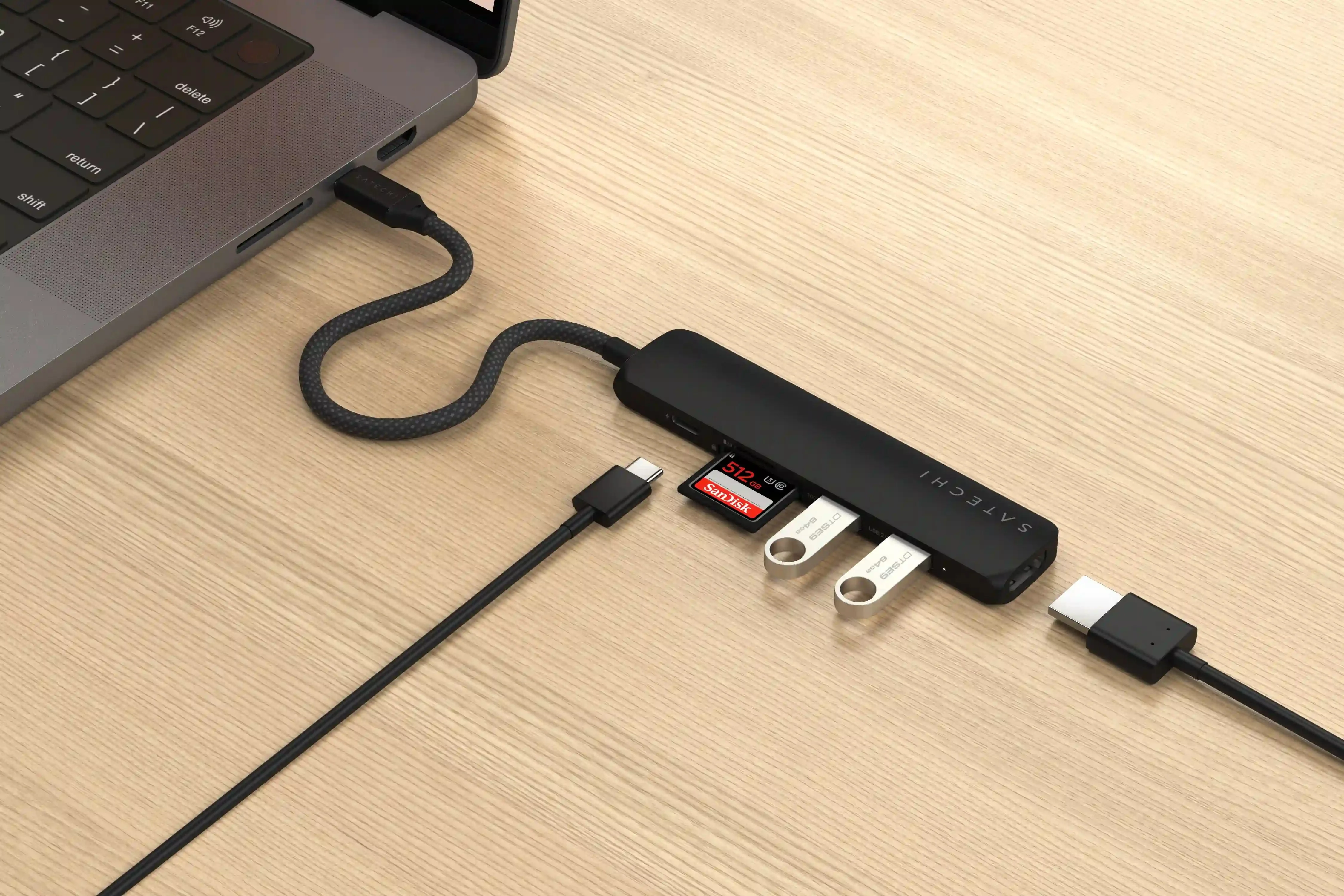 Satechi Slim 6 Multiport Adapter - Svart - Image 4