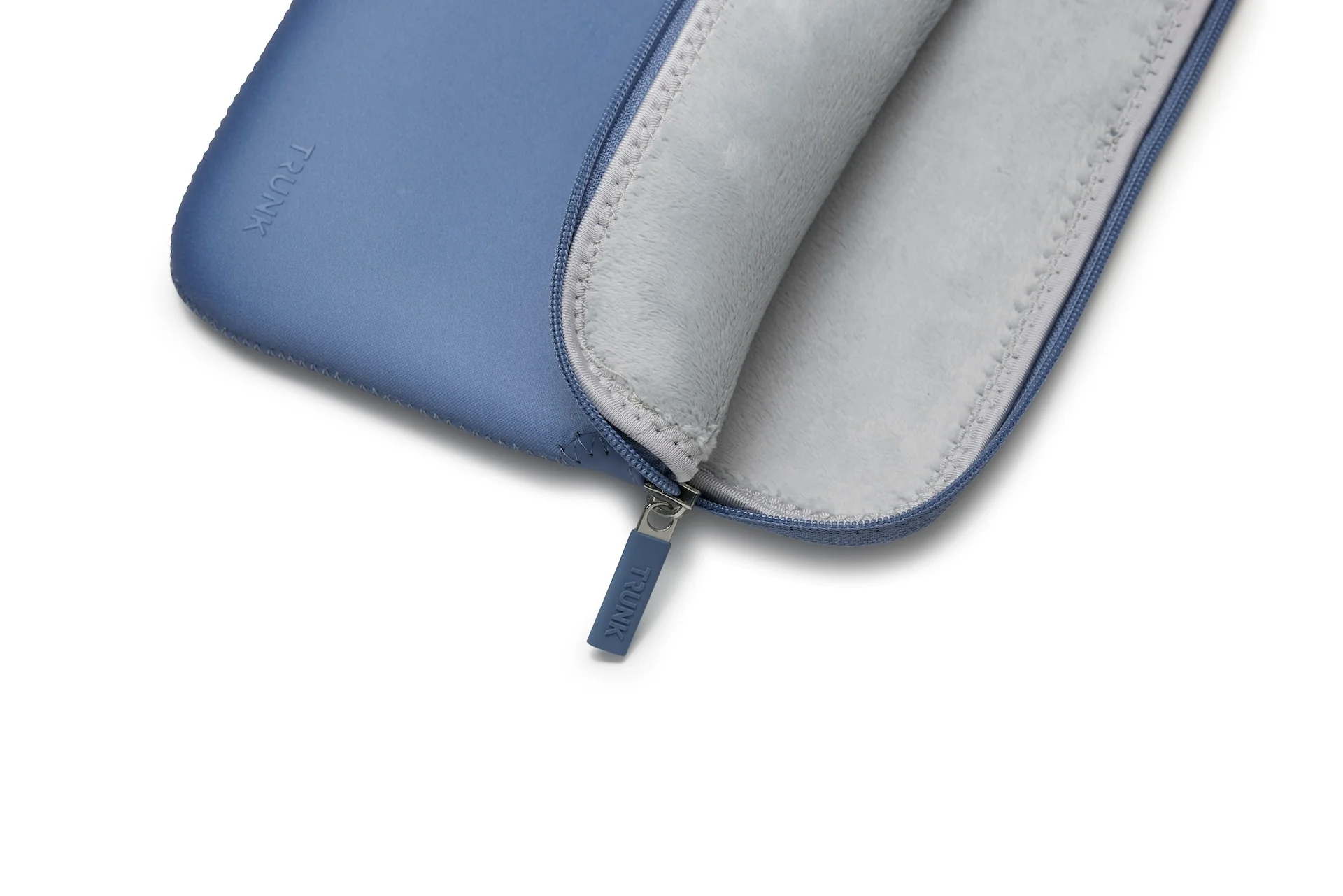 Trunk Neoprene Mappe til MacBook Neo - Indigo - Image 3