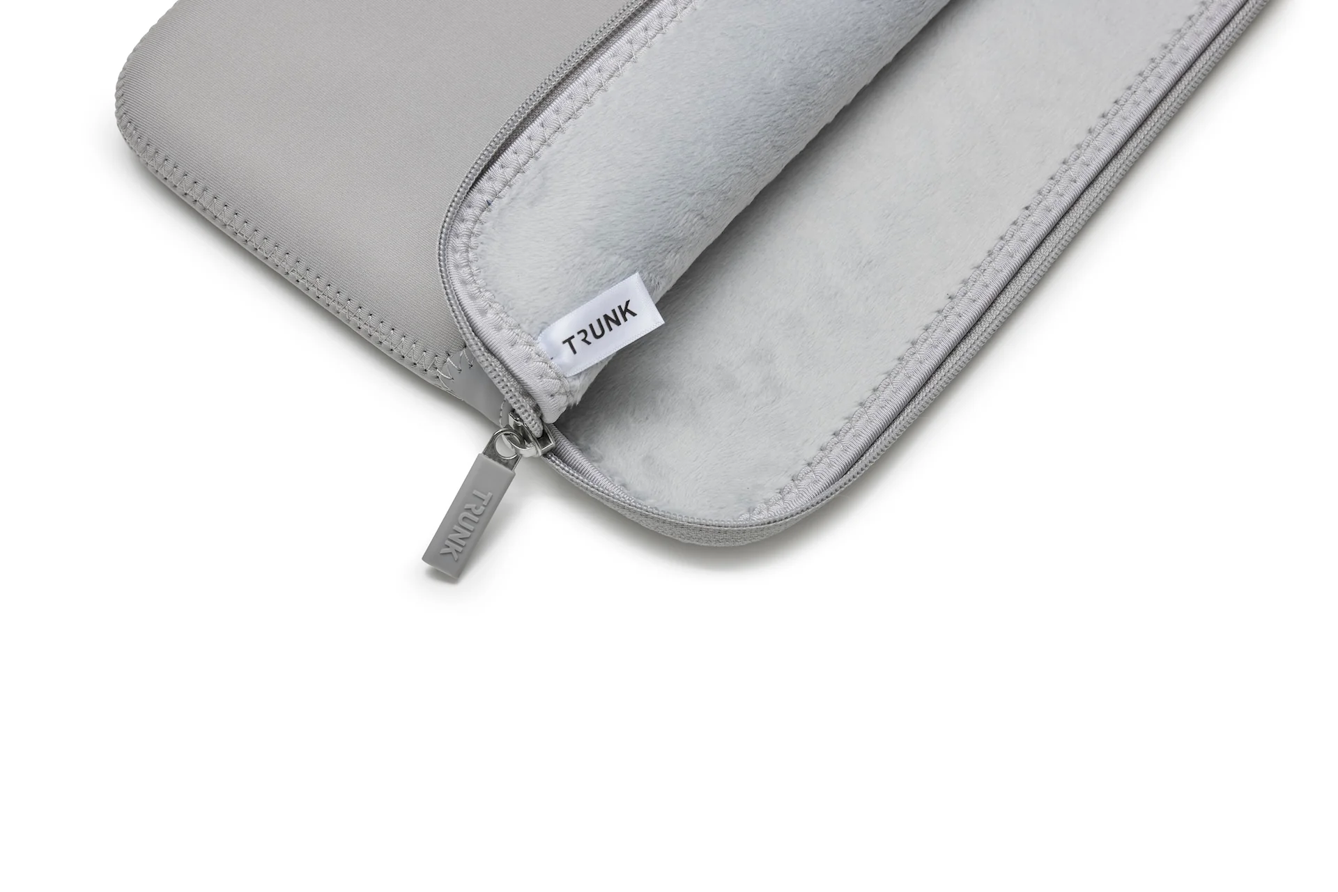 Trunk Neoprene Mappe til MacBook Neo - Silver - Image 3