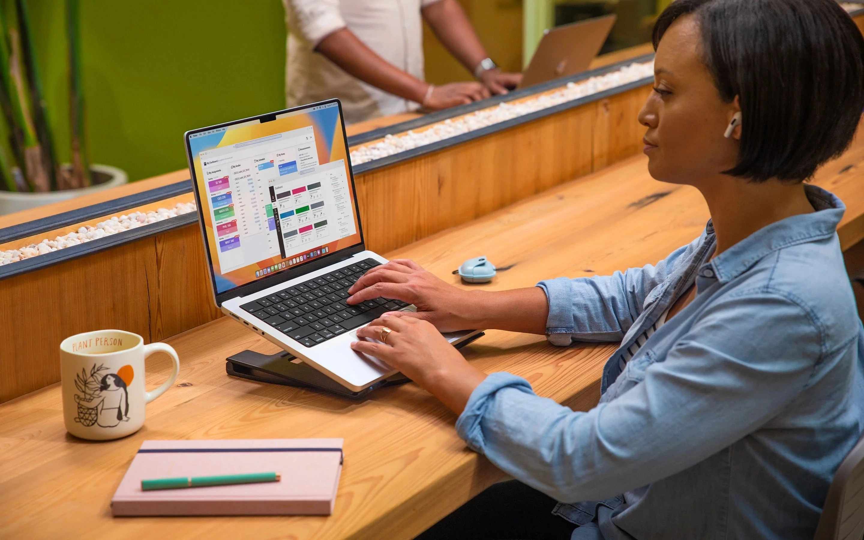 Twelve South Curve Flex Stativ til MacBook - Svart - Image 3
